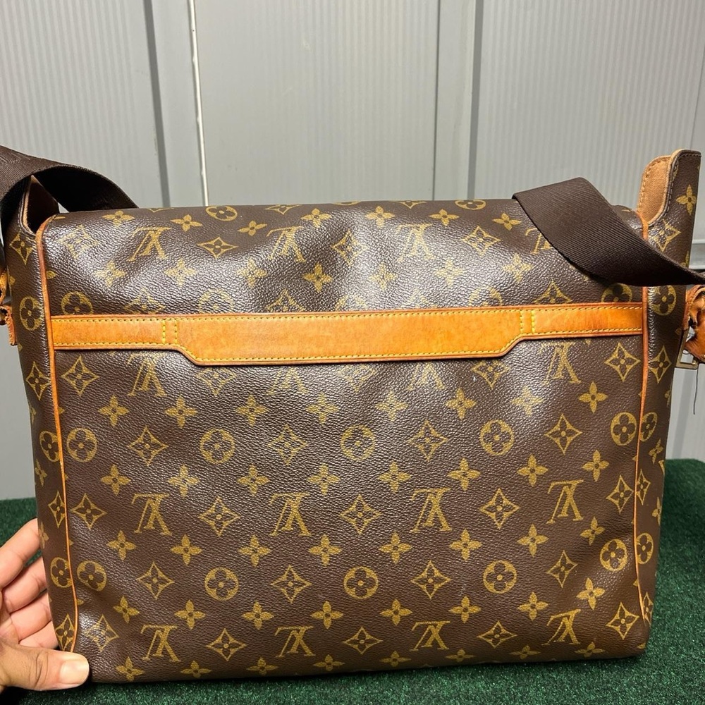 Vintage Louis Vuitton Monogram Abbesses Brown Messenger Bag - Picture 5 of 9